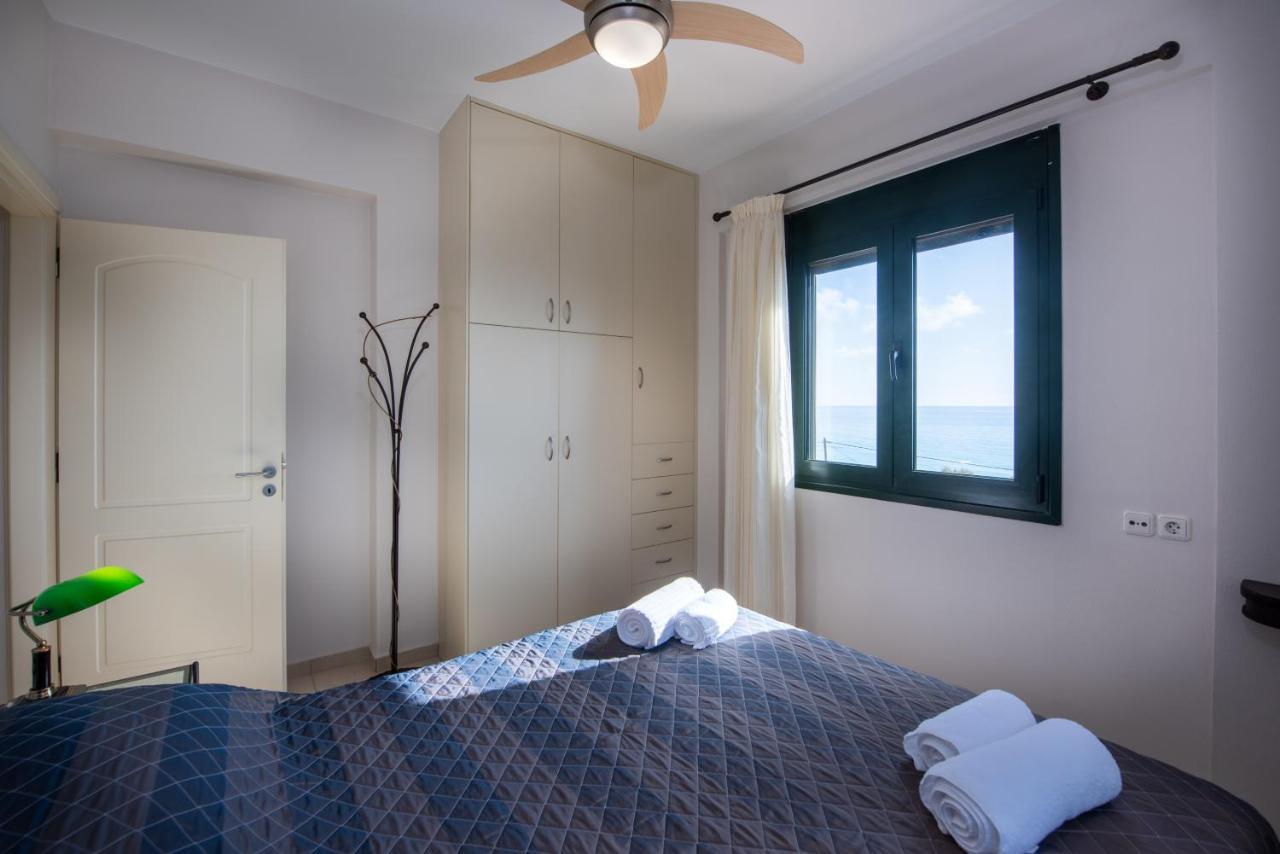 Portela Apartments Kampoula Кератокампос Экстерьер фото